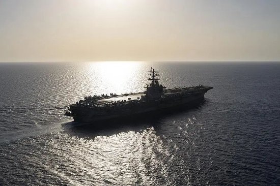 最新！美军核航母抵韩，胡塞武装称击中美军航母，美官员：不实，“艾森豪威尔”号航母将离开